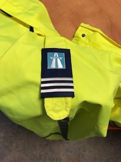 emblemen badges patches i badge pro merchandise bestellen laten maken kopen borduren verkeersregelaar strepen schuifpassanten schouder patch